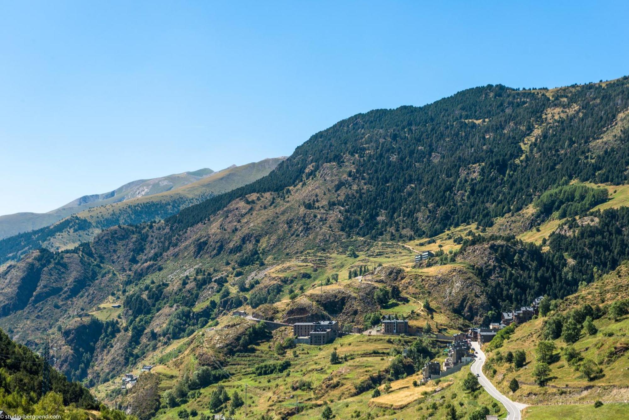 Pierre & Vacances Andorra بورده دينفاليرا المظهر الخارجي الصورة