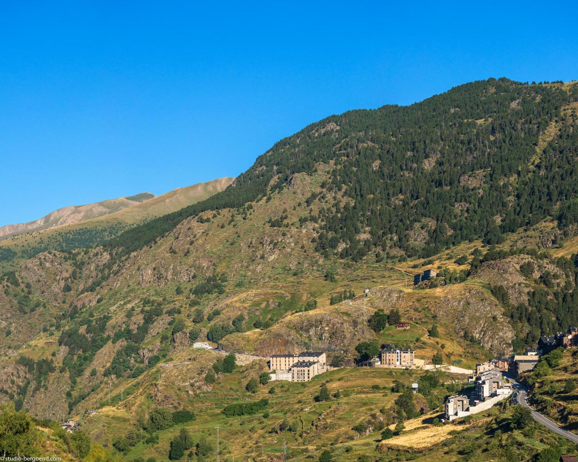 Pierre & Vacances Andorra بورده دينفاليرا المظهر الخارجي الصورة