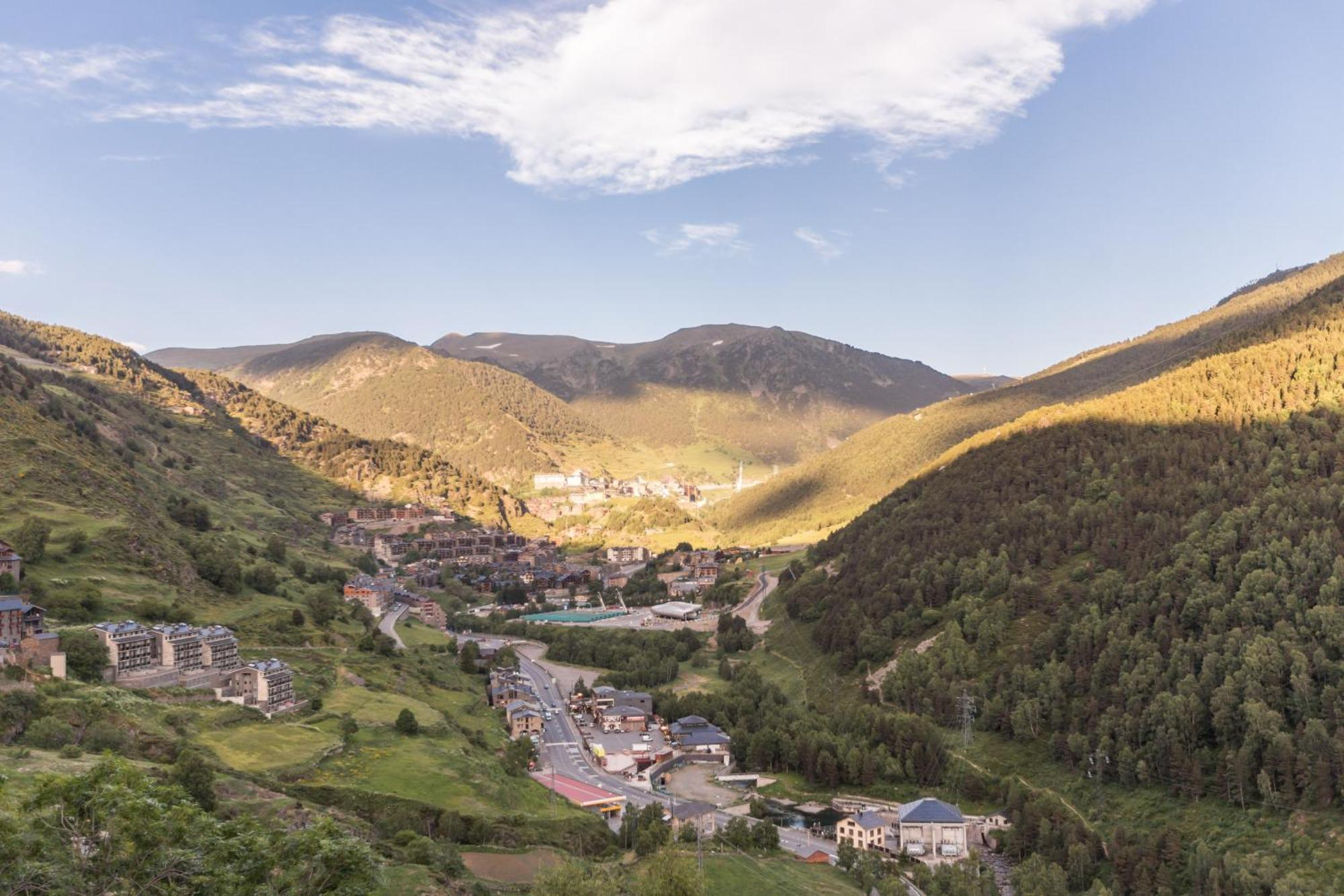Pierre & Vacances Andorra بورده دينفاليرا المظهر الخارجي الصورة
