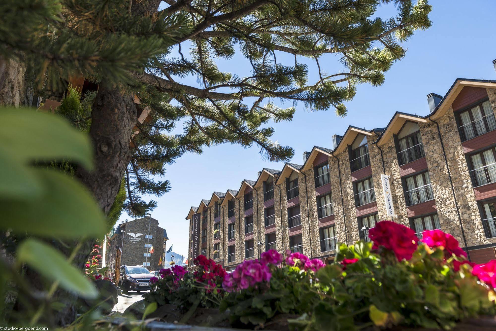 Pierre & Vacances Andorra بورده دينفاليرا المظهر الخارجي الصورة